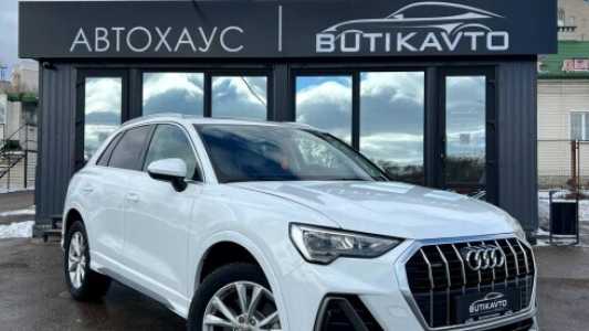 Audi Q3 F3, 2020, пробег 18000 км Audi Q3 F3, 2020, пробег 18000 км
