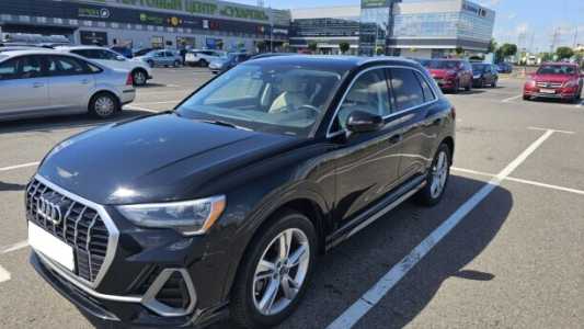 Audi Q3 F3, 2021, пробег 40000 км Audi Q3 F3, 2021, пробег 40000 км