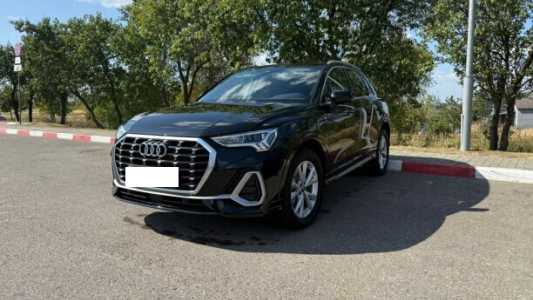 Audi Q3 F3, 2022, пробег 14000 км