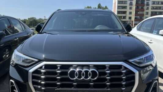 Audi Q3 F3, 2023, пробег 13000 км Audi Q3 F3, 2023, пробег 13000 км