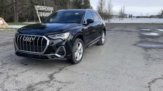 Audi Q3 F3