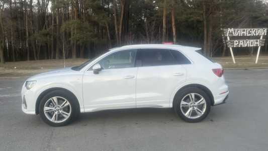 Audi Q3 F3