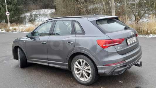 Audi Q3 F3