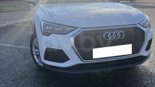 Audi Q3 F3