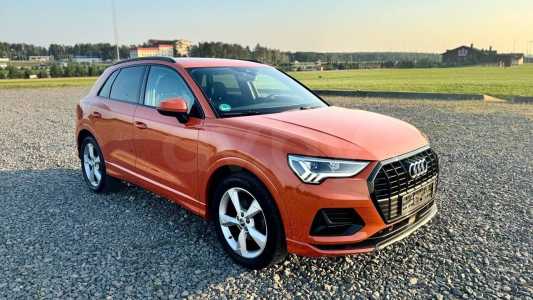 Audi Q3 F3