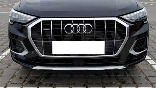 Audi Q3 F3