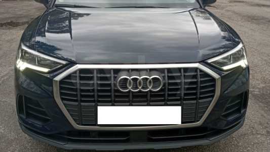 Audi Q3 F3