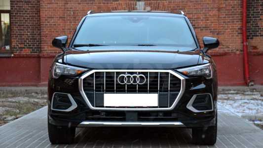 Audi Q3 F3