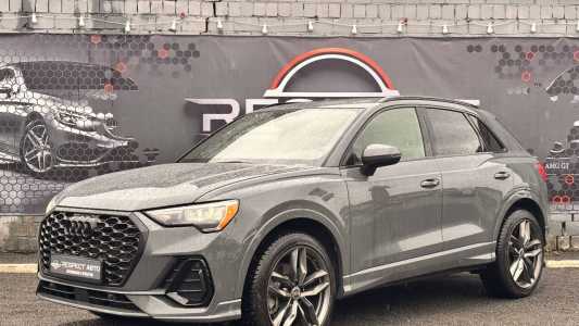 Audi Q3 F3