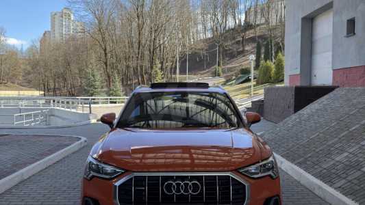 Audi Q3 F3