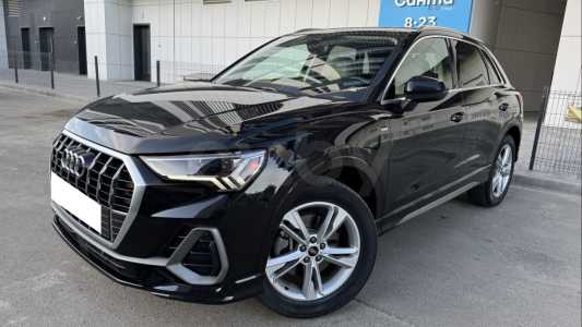 Audi Q3 F3