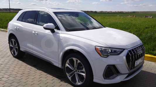 Audi Q3 F3
