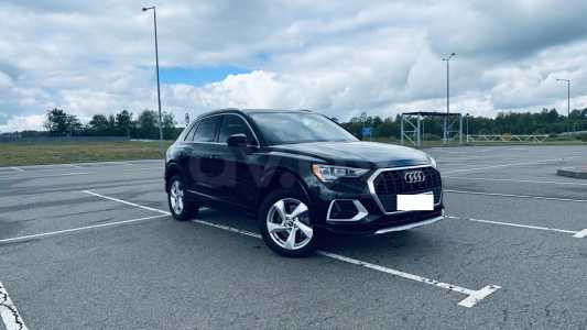Audi Q3 F3