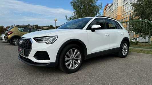 Audi Q3 F3