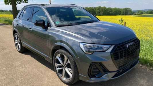 Audi Q3 F3