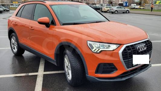 Audi Q3 F3