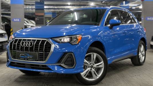 Audi Q3 F3