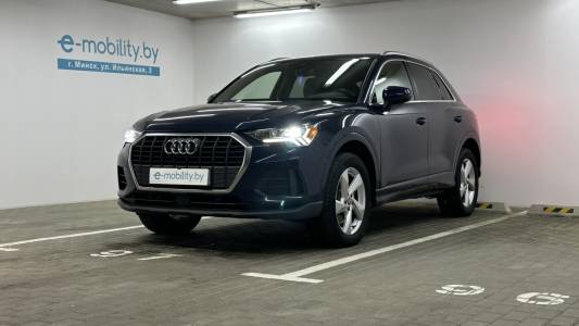 Audi Q3 F3