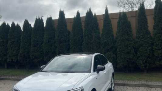 Audi Q3 Sportback , 2023, пробег 24000 км