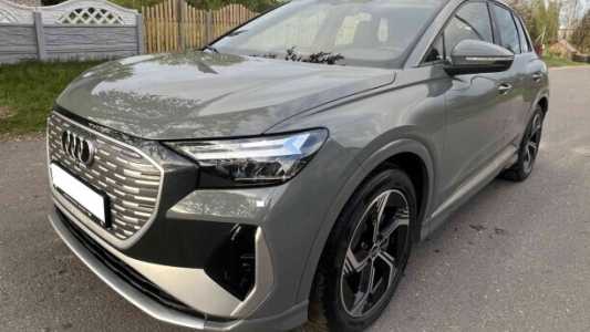 Audi Q4 e-tron , 2023, пробег 41000 км Audi Q4 e-tron , 2023, пробег 41000 км