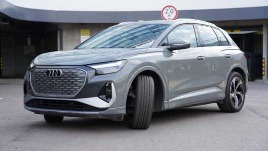 Audi Q4 e-tron , 2024, пробег 13500 км