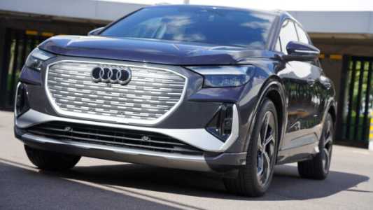 Audi Q4 e-tron , 2024, пробег 16006 км