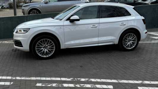 Audi Q5 FY, 2018, пробег 102000 км Audi Q5 FY, 2018, пробег 102000 км