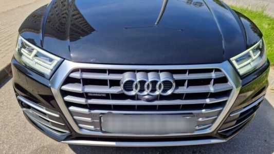 Audi Q5 FY, 2020, пробег 66679 км Audi Q5 FY, 2020, пробег 66679 км