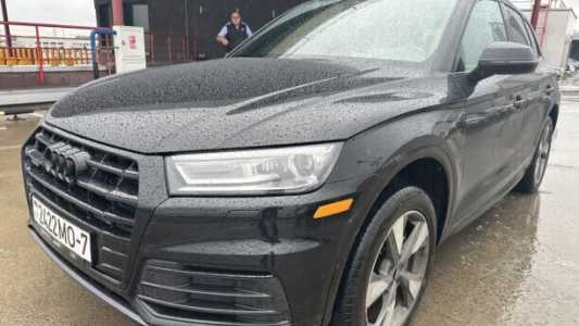 Audi Q5 FY, 2020, пробег 80000 км Audi Q5 FY, 2020, пробег 80000 км