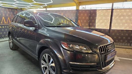 Audi Q7 4L