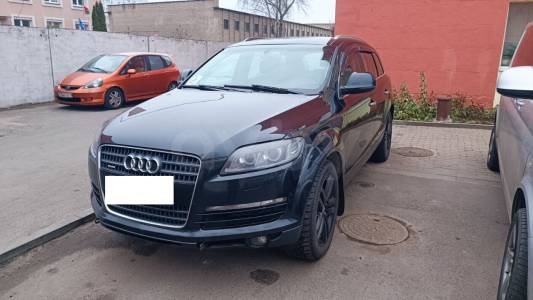 Audi Q7 4L