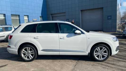 Audi Q7 4M