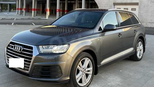 Audi Q7 4M