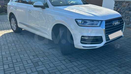 Audi Q7 4M