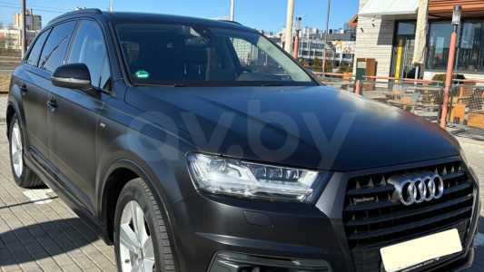 Audi Q7 4M