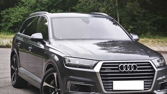 Audi Q7 4M