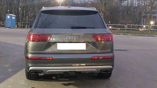 Audi Q7 4M