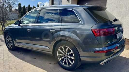 Audi Q7 4M