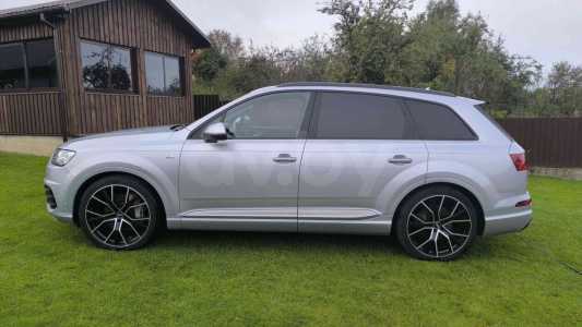 Audi Q7 4M