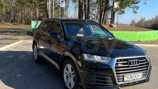 Audi Q7 4M