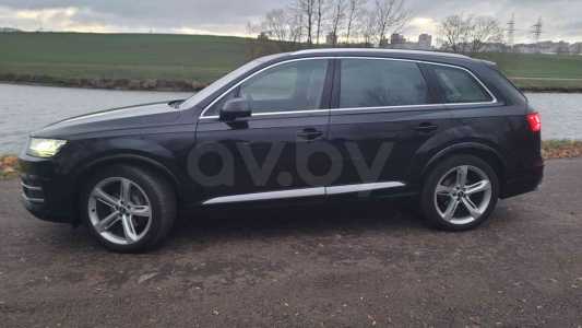 Audi Q7 4M