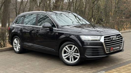 Audi Q7 4M