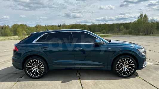 Audi Q8 I