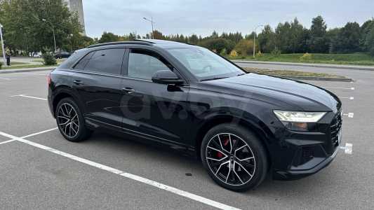 Audi Q8 I