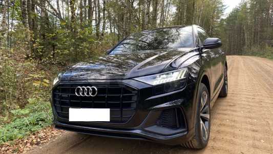 Audi Q8 I