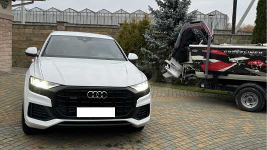 Audi Q8 I