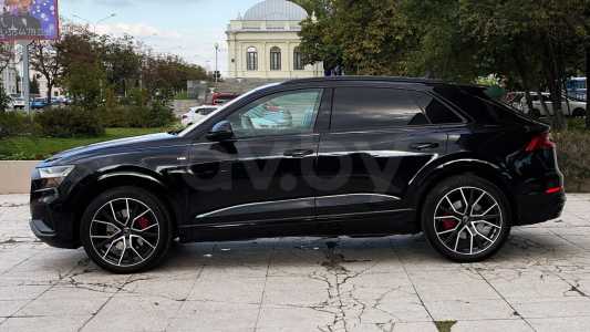 Audi Q8 I