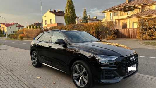 Audi Q8 I