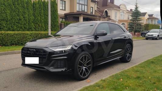 Audi Q8 I