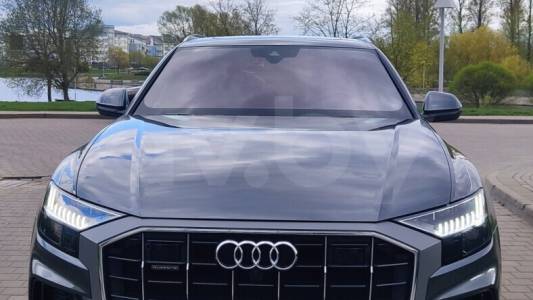 Audi Q8 I